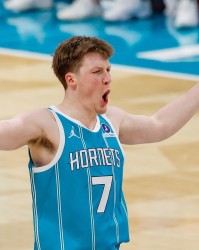 乐鱼体育平台入口-官方登录与在线体验 | Leyu Sports-NBA彩经：魔术负骑士 尼克斯击退鹈鹕 太阳难敌掘金 国王惨败黄蜂